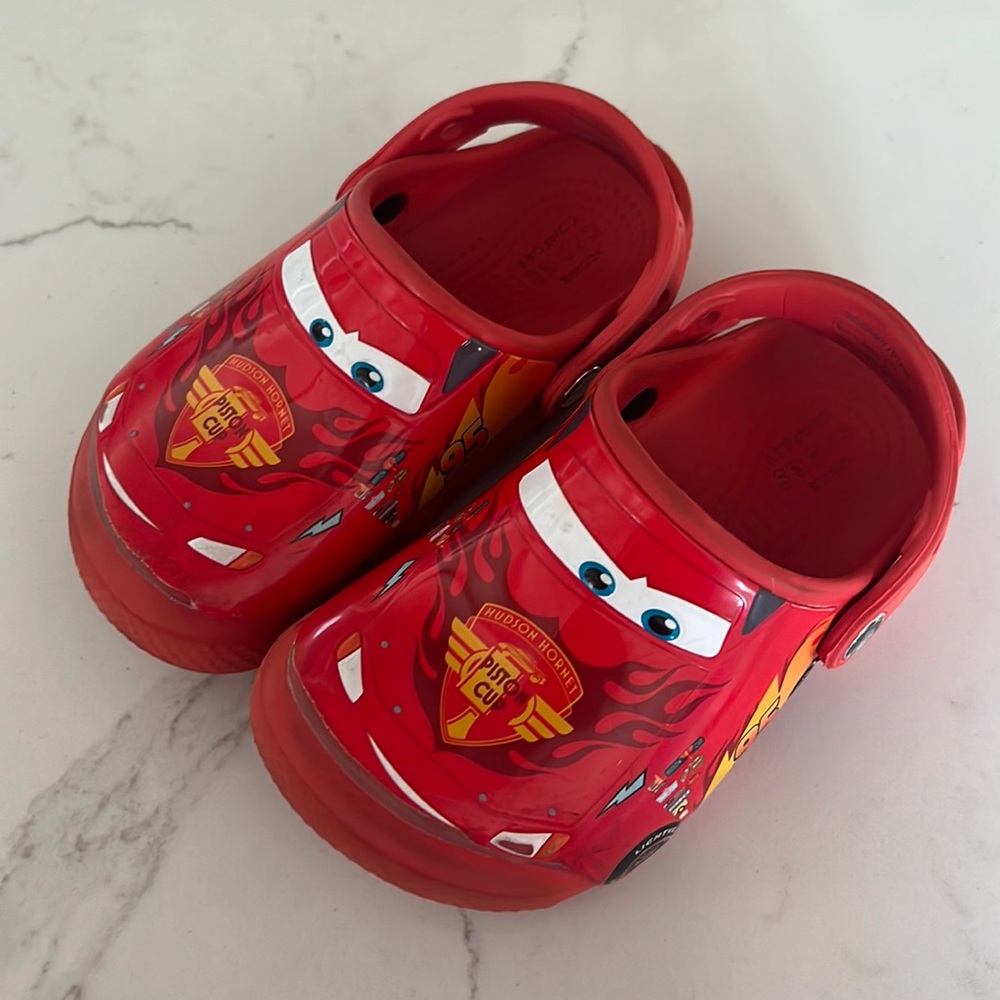 Lightning McQueen Disney Cars Crocs